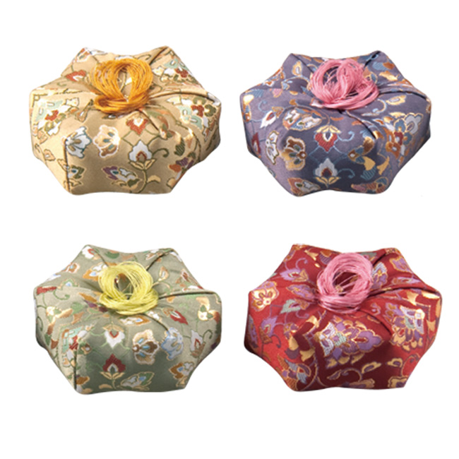 仏具 『おりん布団 飛鳥花かずら　六角布団　３.５号 4色（白茶・藤・利休・エンジ）』