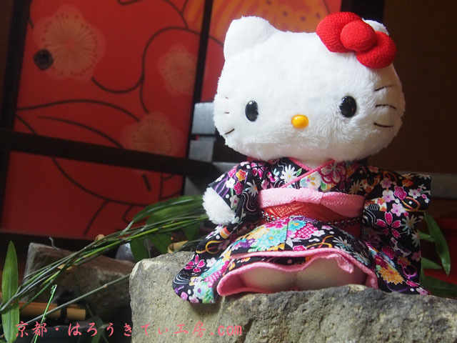 ハローキティぬいぐるみ