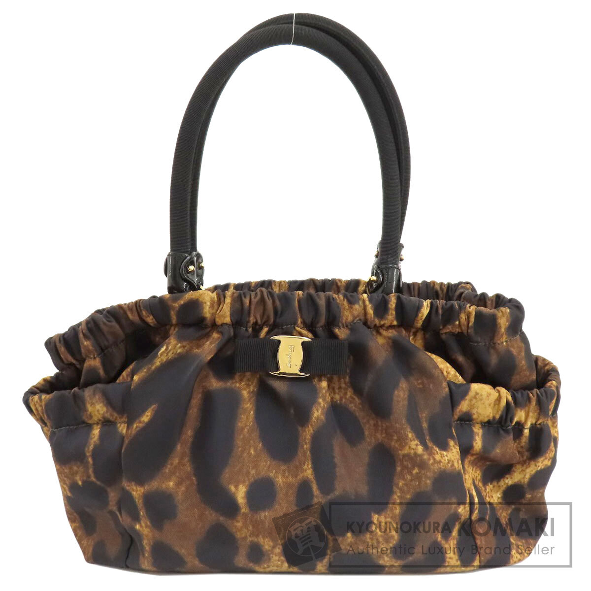 Salvatore Ferragamo サルヴァトーレフェラガモ レオパード柄 ヴァラ
