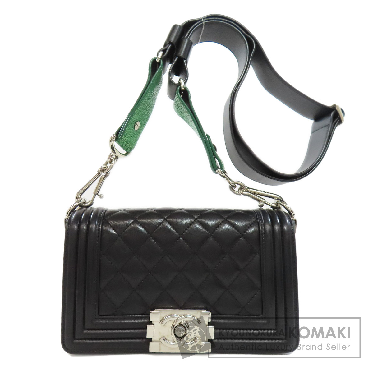 シャネル ショルダーバッグ ボーイシャネル シルバー金具