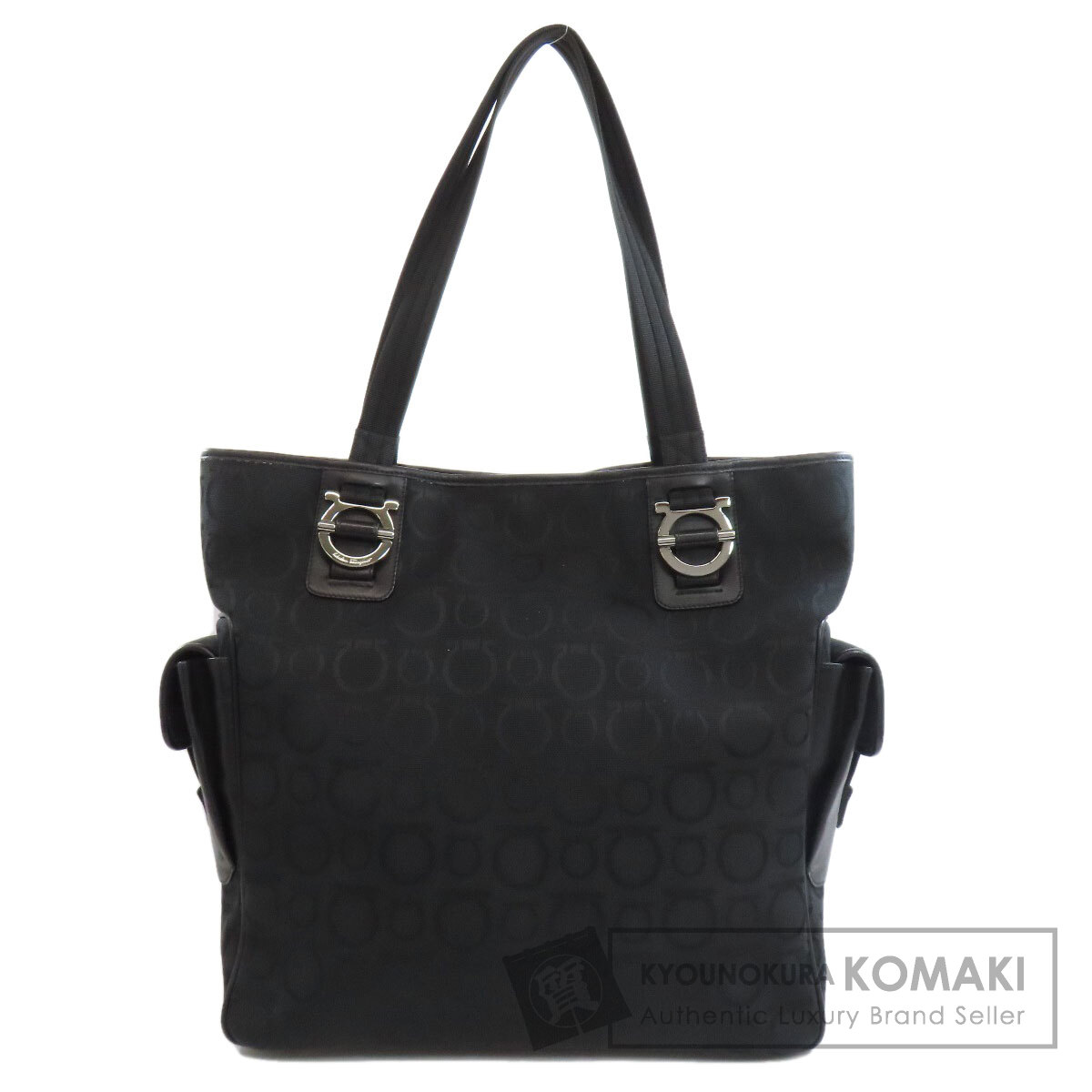 サルヴァトーレフェラガモ トートバッグ ガンチーニモチーフ