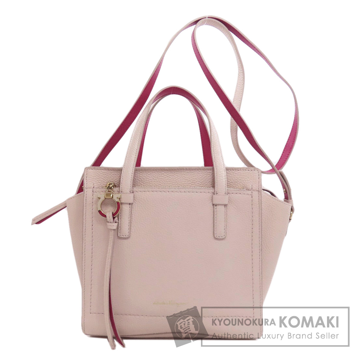 Salvatore Ferragamo サルヴァトーレフェラガモ ガンチーニ金具