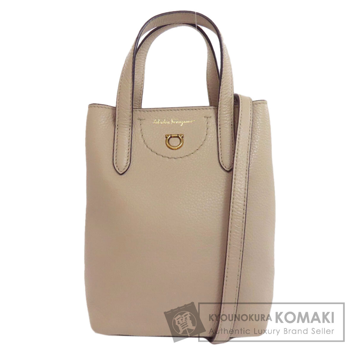 Salvatore Ferragamo サルヴァトーレフェラガモ ガンチーニ金具