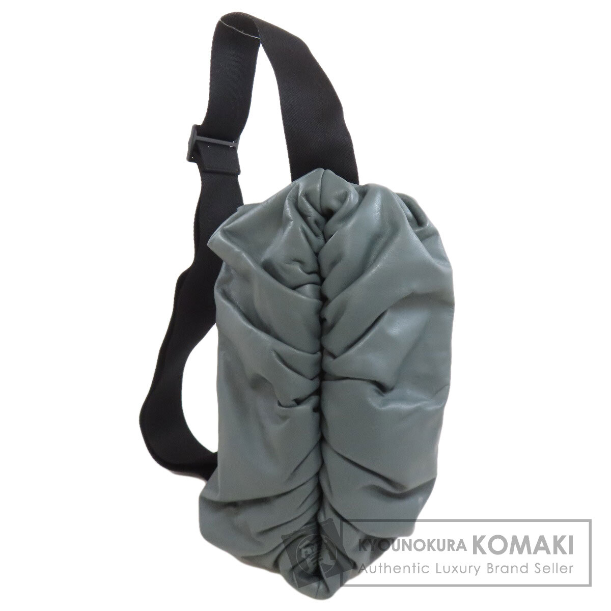 ボッテガヴェネタ BOTTEGA VENETA 629857  シンプルデザイン  ボディバッグ カーフ レディース  中古 BOTTEGA VENETA ボッテガヴェネタ 629857 シンプルデザイン ボディ