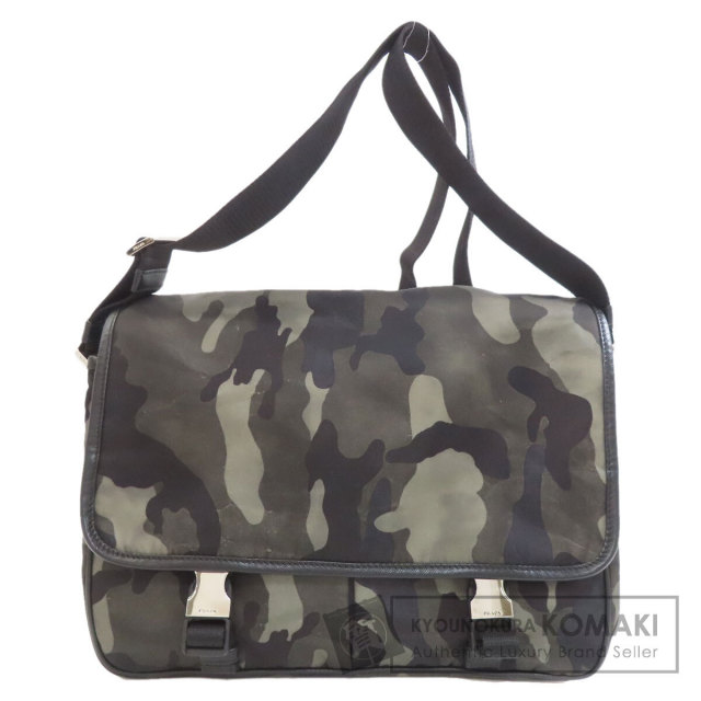 プラダ ショルダーバッグ カモフラージュ柄