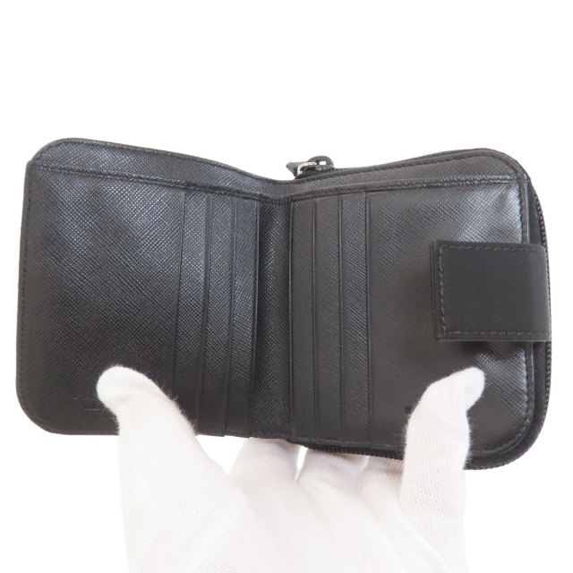 プラダ 二つ折り財布（小銭入れあり） ロゴ金具