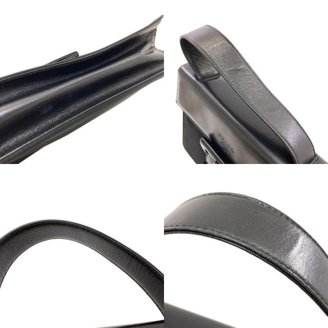 プラダ ハンドバッグ ベルトモチーフ