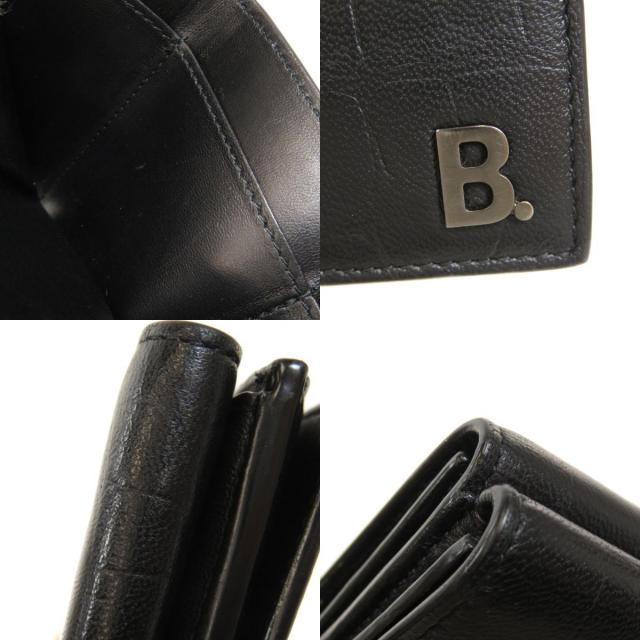 入手困難】BALENCIAGAパイソン柄の型押しレザー三つ折り財布 目まぐるしく