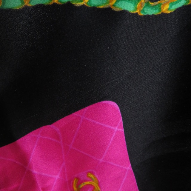 CHANEL バッグ柄 シルクスカーフ 約90cm