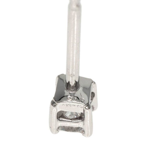 0.1ct ダイヤモンド ピアス プラチナPT900 0.9g レディース