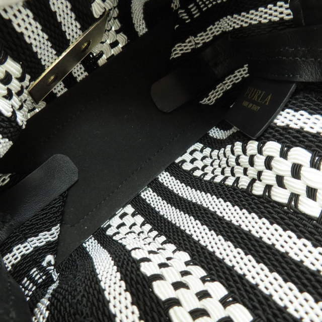 Furla フルラ メトロポリス 編み込みバッグ ショルダーバッグ 布  