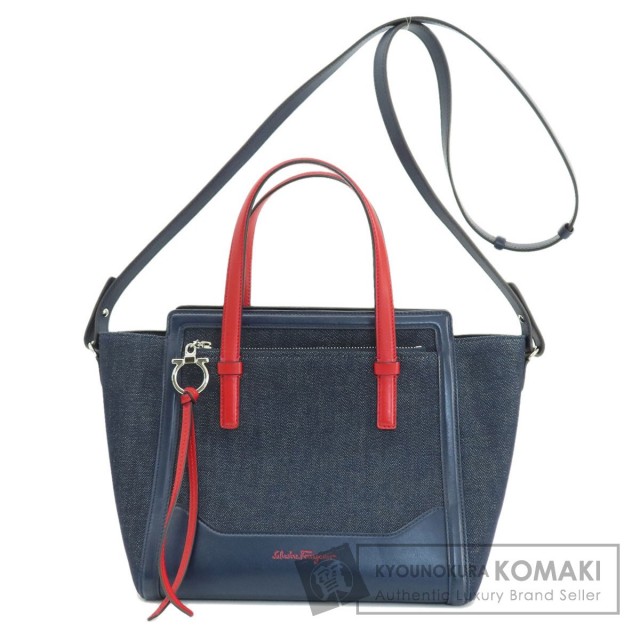 Salvatore Ferragamo サルヴァトーレフェラガモ エイミーガンチーニ 
