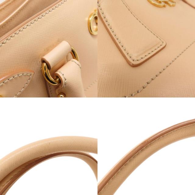 美品△正規品 サルヴァトーレ フェラガモ ガンチーニジップ金具 レザー  