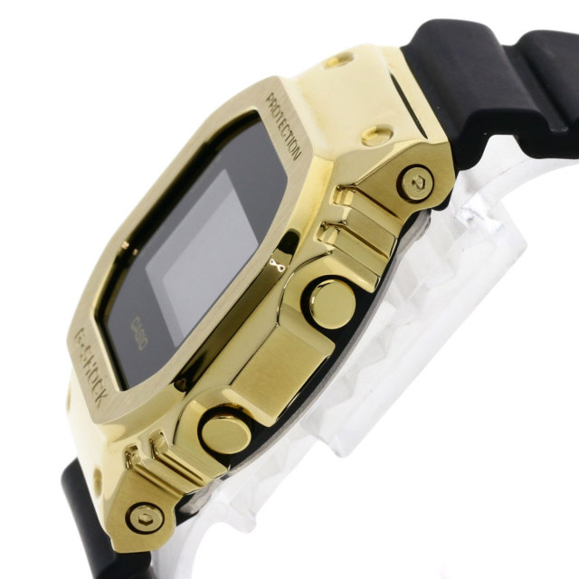 G-SHOCK 腕時計 GM-5600G スクエアメタルカバードシリーズ【G】. G-SHOCK“ゴールドメタル”の新作腕時計 - スクエア＆八角形ベゼル