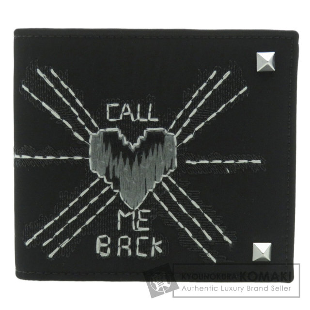 ヴァレンチノガラバーニ 二つ折り財布（小銭入れなし） 刺繍モチーフ