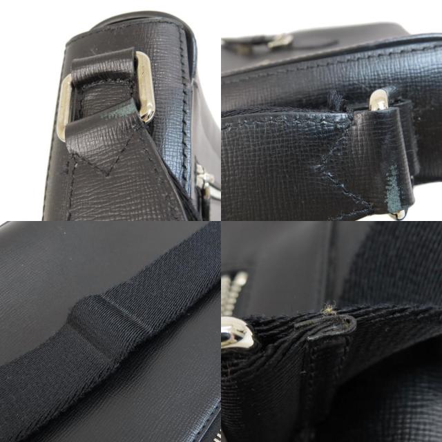 BURBERRY バーバリー メッセンジャーバッグ ショルダーバッグ レザー