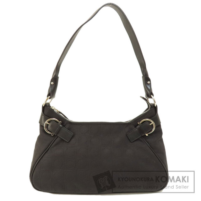 Salvatore Ferragamo サルヴァトーレフェラガモ ガンチーニモチーフ  