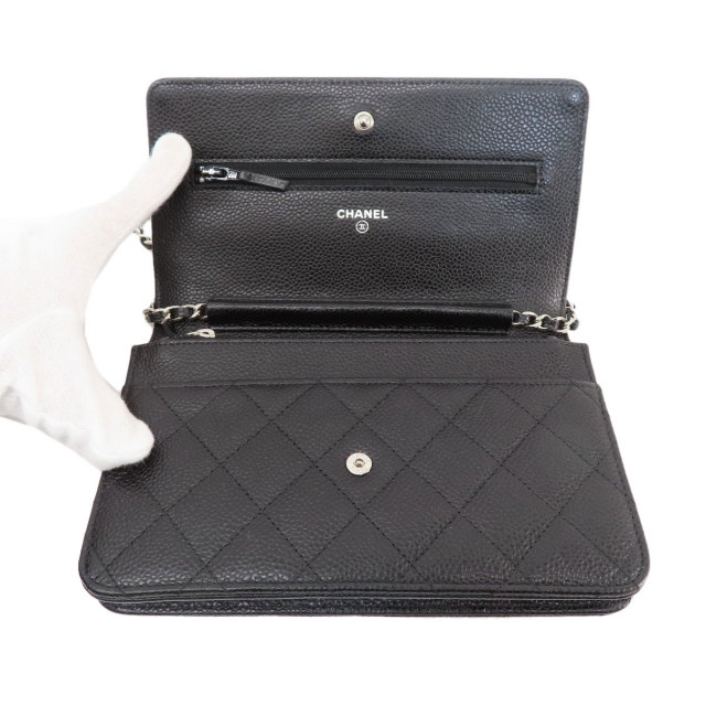CHANEL シャネル チェーンウォレット マトラッセ シルバー金具 長財布  