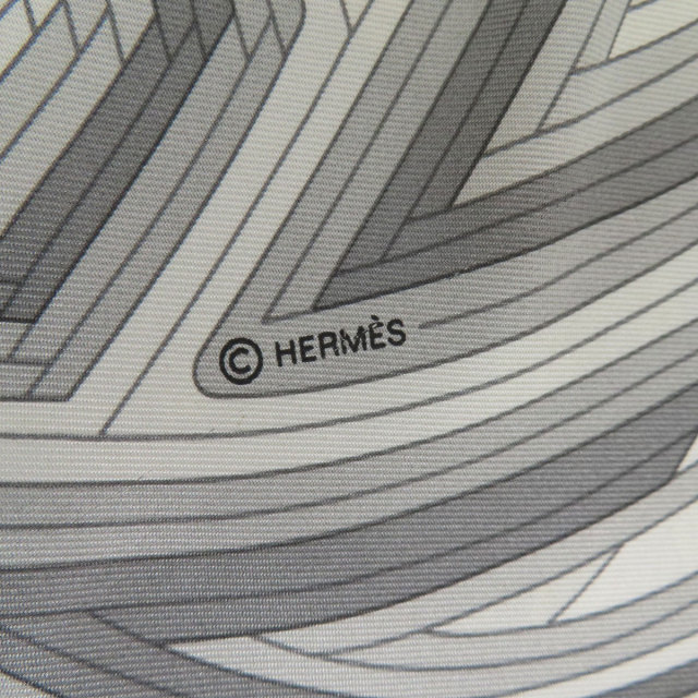 HERMES エルメス カレ90 手毬の宇宙 スカーフ シルク レディース