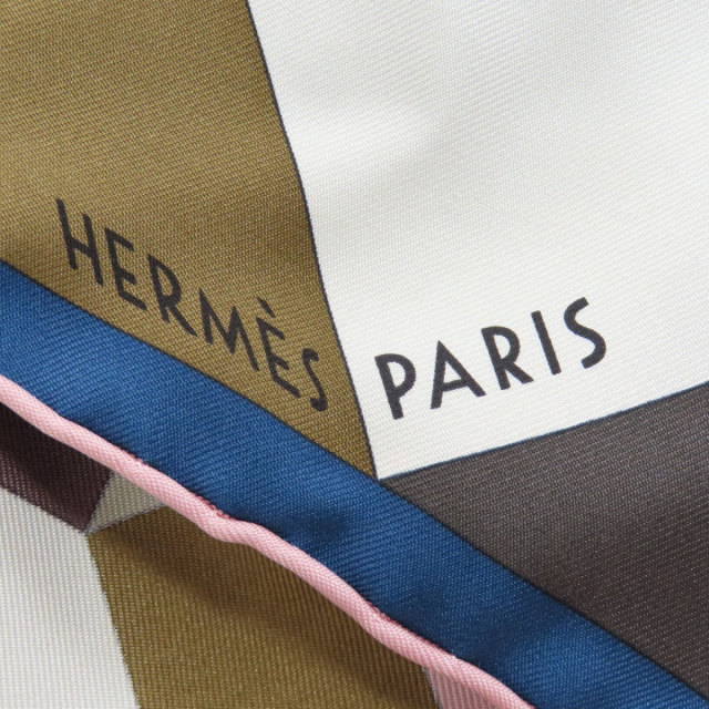 HERMES エルメス 幾何学模様 スカーフ シルク レディース