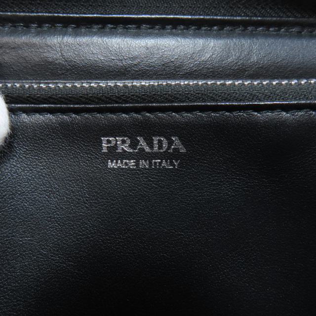 PRADA プラダ ラウンドファスナー 長財布（小銭入れあり） レザー 
