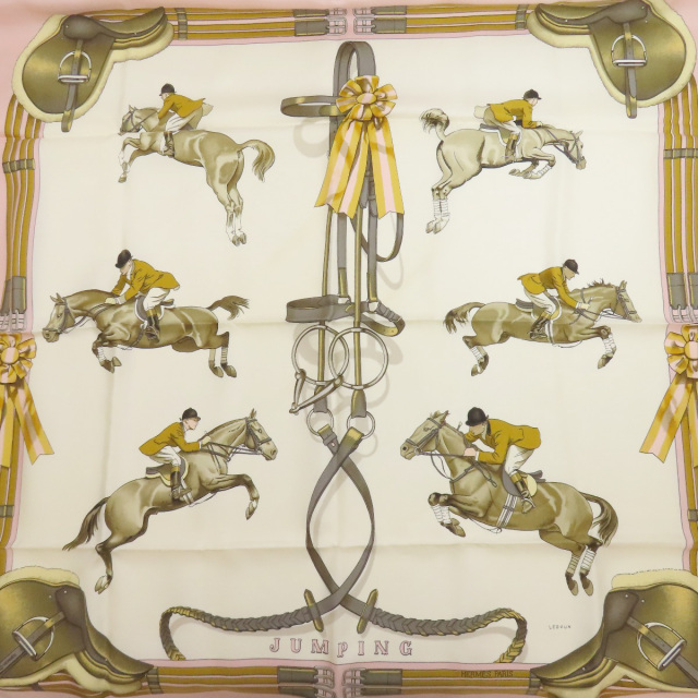 HERMES エルメス スカーフ カレ90 CASSE-NOISETTE くるみ割り リス  