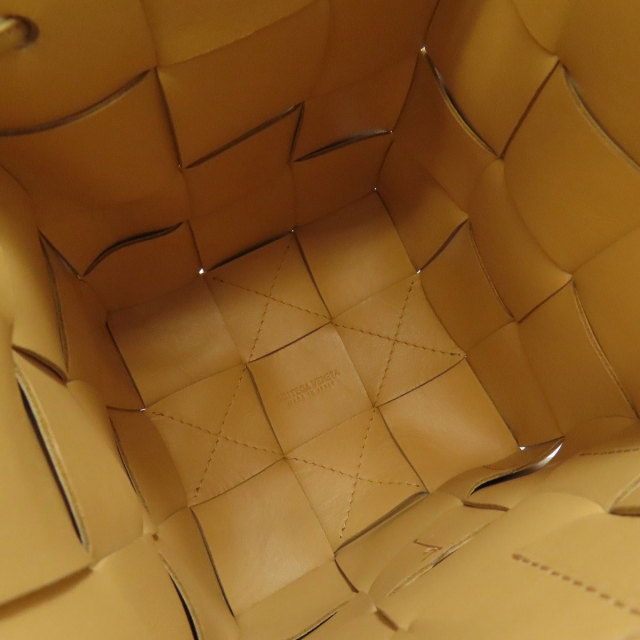 ボッテガヴェネタ ショルダーバッグ イントレチャート