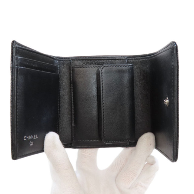 CHANEL シャネル 三つ折り財布 ココマーク シルバー金具 二つ折り財布  