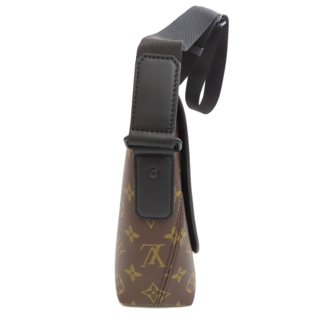 LOUIS VUITTON ルイヴィトン M45557 マグネティック メッセンジャー 