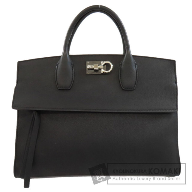 Salvatore Ferragamo サルヴァトーレフェラガモ ガンチーニ金具 
