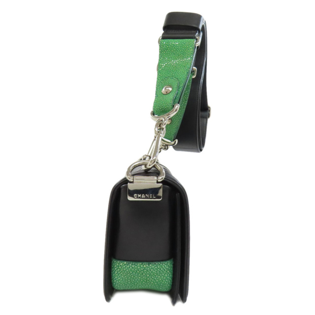 シャネル ショルダーバッグ ボーイシャネル シルバー金具