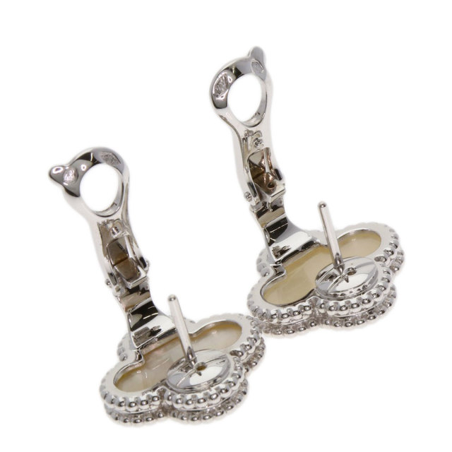 aki☆　アンティーク ヴィンテージ フラワー レリーフ ゴールド ピアス aki☆ アンティーク ヴィンテージ フラワー レリーフ ゴールド ピアス