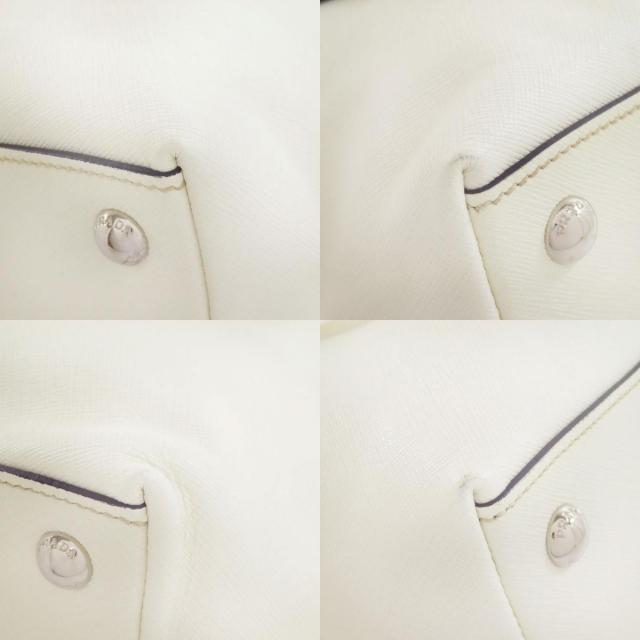 プラダ トートバッグ ロゴ