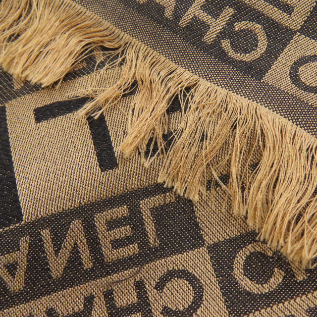 シャネル マフラー ロゴ総柄