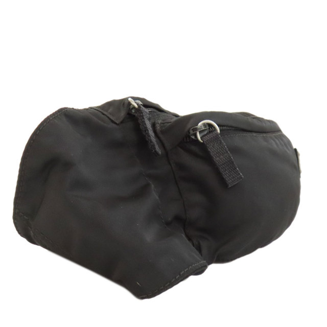 プラダ ヒップバッグ・ウエストバッグ ロゴ金具
