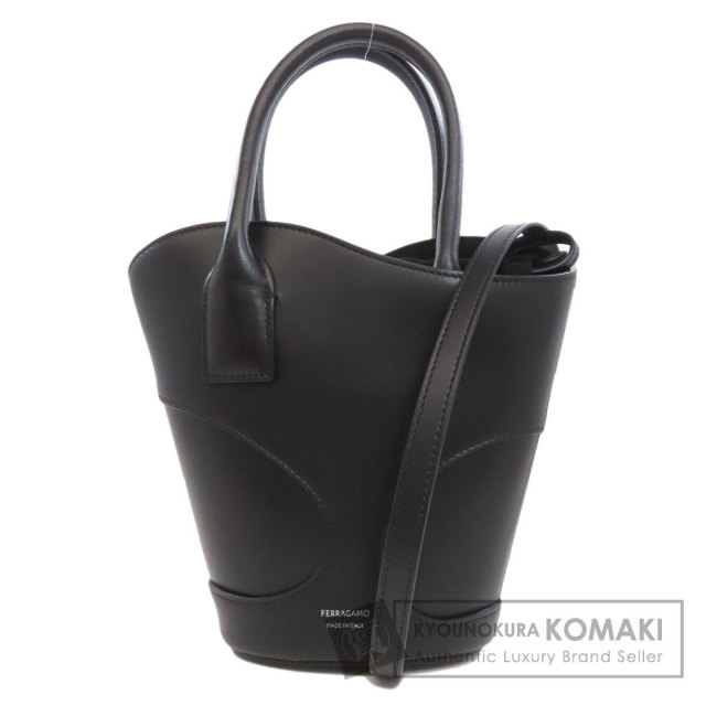 サルヴァトーレフェラガモ ハンドバッグ カットアウト 2WAY