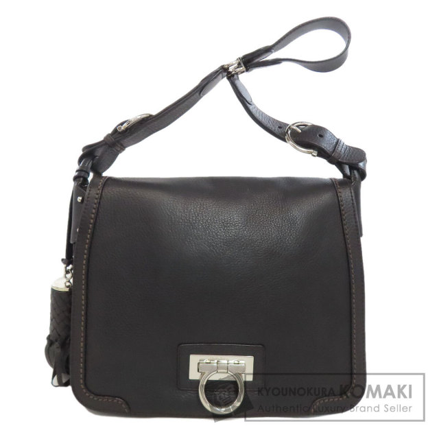 Salvatore Ferragamo サルヴァトーレフェラガモ ガンチーニ金具  