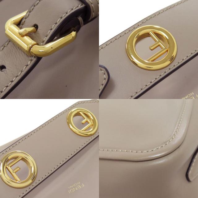 FENDI キャナイエフ　ショルダーバッグ　 新品正規品 FENDI フェンディ キャナイ エフ ショルダーバッグ レザー