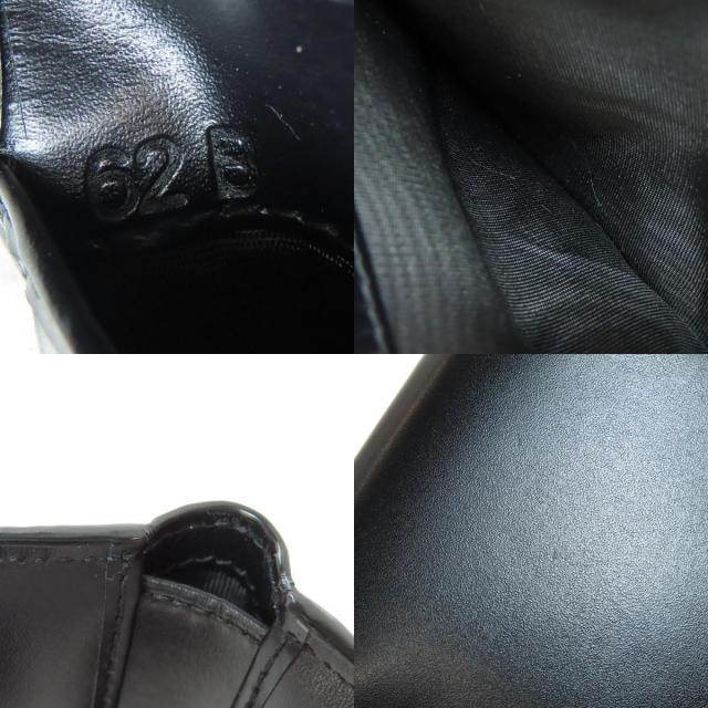 プラダ 二つ折り財布（小銭入れなし） ロゴ