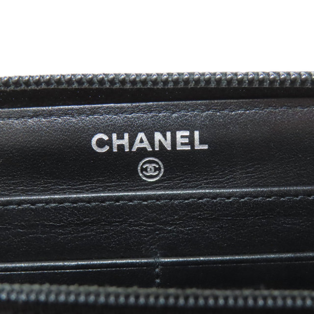 CHANEL シャネル ボーイ シャネル シルバー金具 長財布（小銭入れあり  