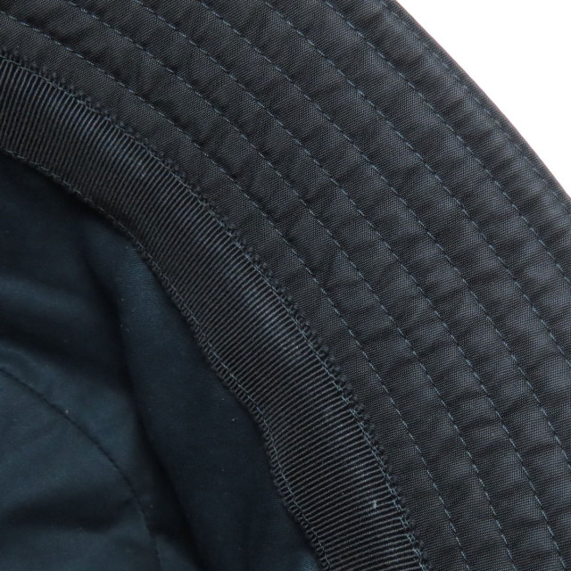 美品✨　PRADA Re-Nylon 三角プレート　ナイロン　バケットハット　Ｌ 新品タグ付き☆PRADA プラダ ナイロン ブランドロゴ バケット