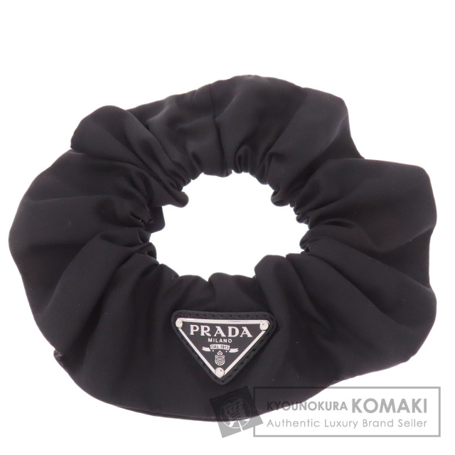 プラダ ヘアアクセサリー シュシュ ロゴ金具