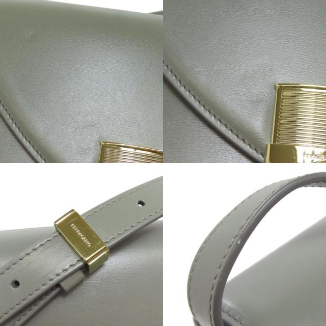 Salvatore Ferragamo サルヴァトーレフェラガモ ロゴ ショルダー