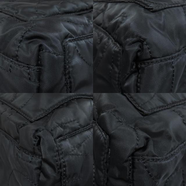 MARC BY MARC JACOBS マークバイマークジェイコブス ロゴ