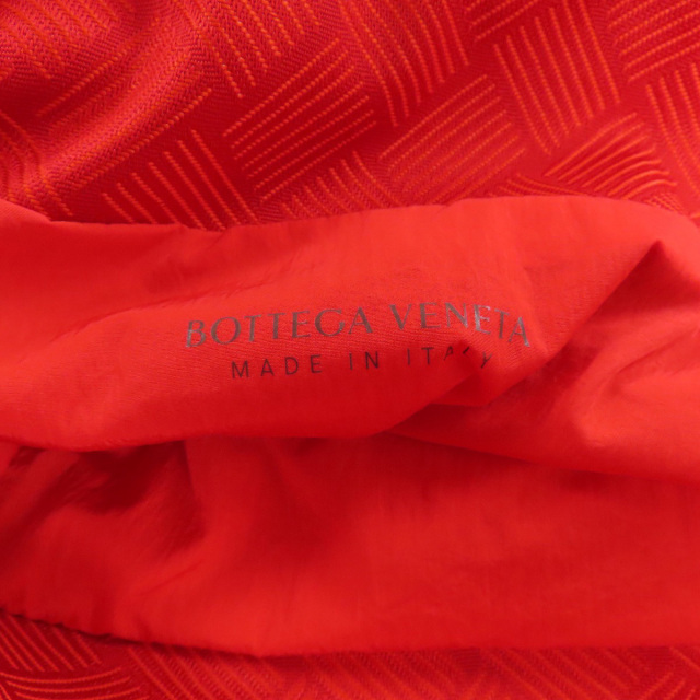 ボッテガヴェネタ ボディバッグ イントレチャート柄