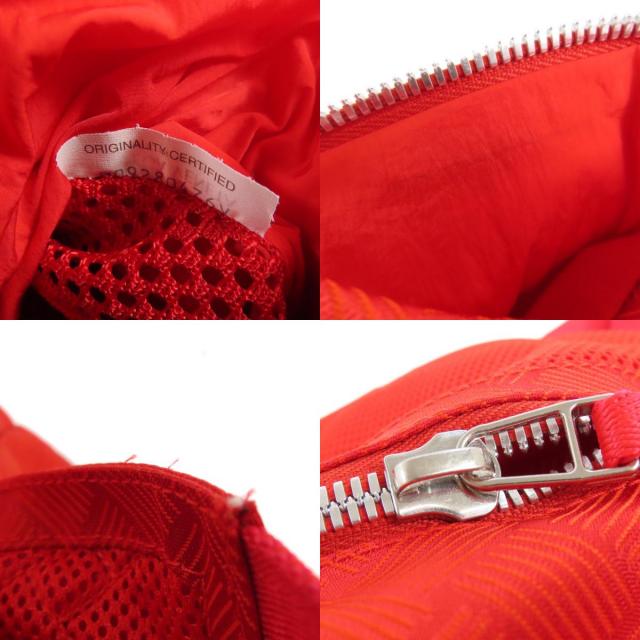 ボッテガヴェネタ ボディバッグ イントレチャート柄