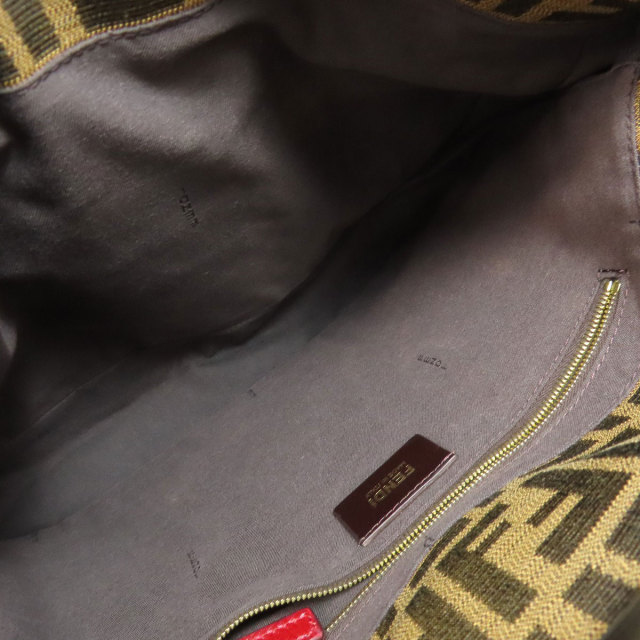 フェンディ ショルダーバッグ ズッカ柄