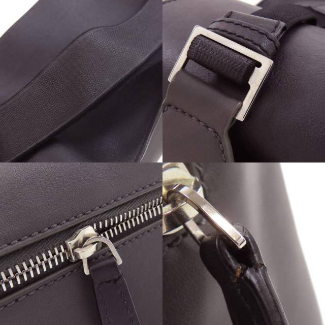 バレンシアガ ボディバッグ ロゴ