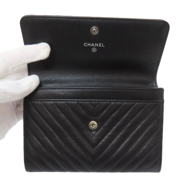 CHANEL シャネル ココマーク Vステッチ シルバー金具 二つ折り財布