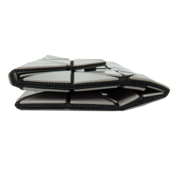 ISSEY MIYAKE INC. イッセイミヤケ バオバオ 二つ折り財布（小銭入れ